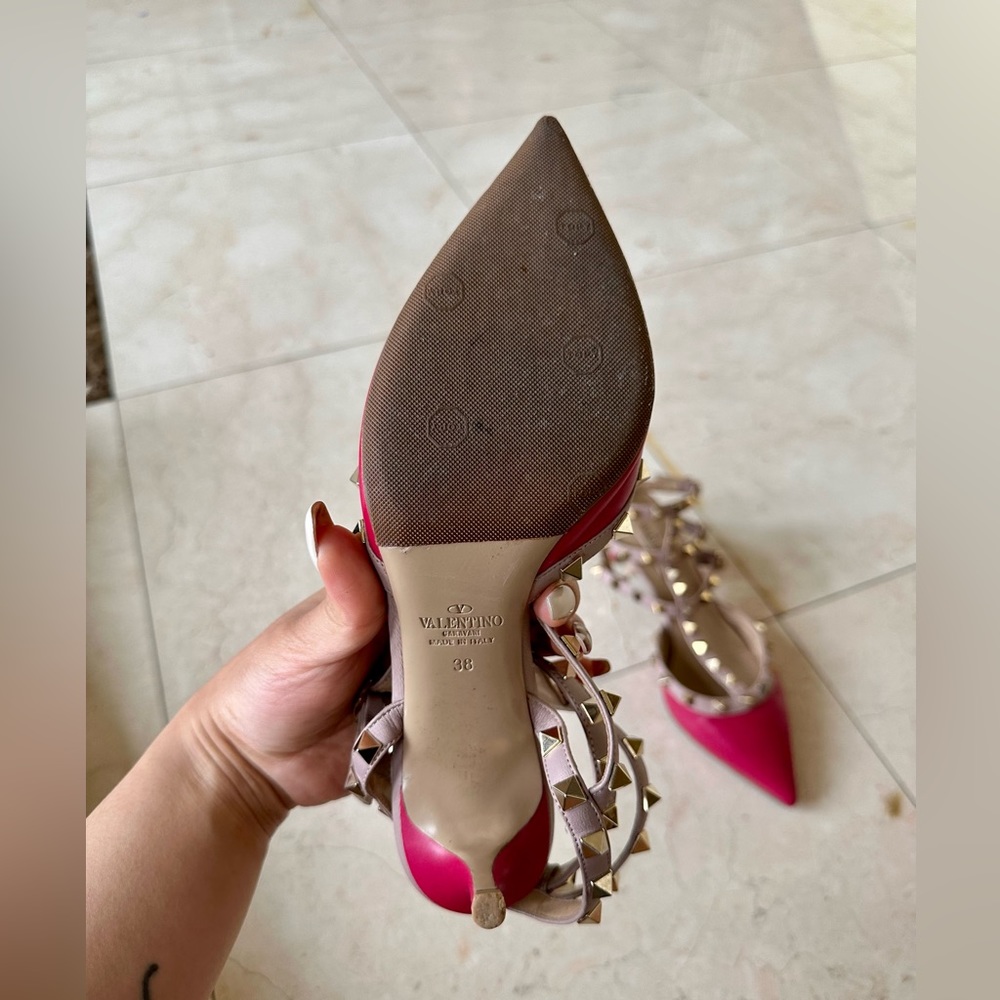Valentino Garavani Iconic Pink Rockstud Caged Sandals Heels 38 Like New - Picture 8 of 8